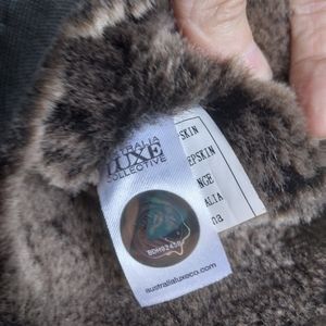 Uggs. Refer to prior listing